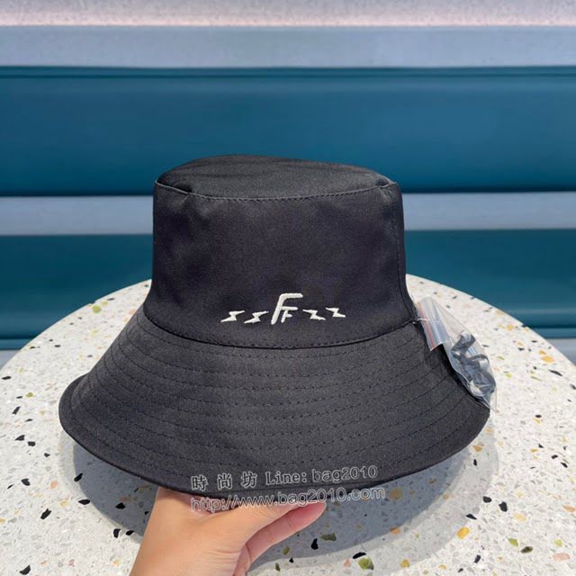 Fendi男女同款帽子 芬迪2021新款印花折疊款漁夫帽  mm1551